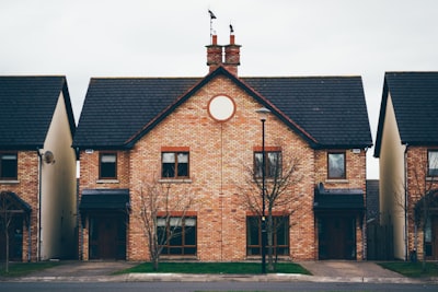 housing inspection — осмотр жилья