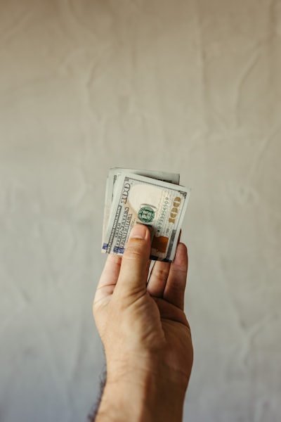 Recibo dinero — я получаю деньги