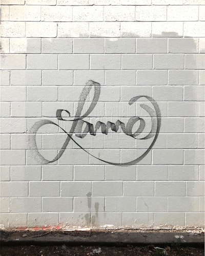 lame — неубедительный