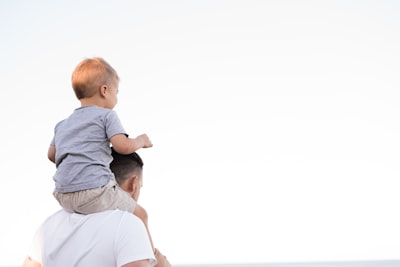 parental leave — отпуск по уходу за ребёнком