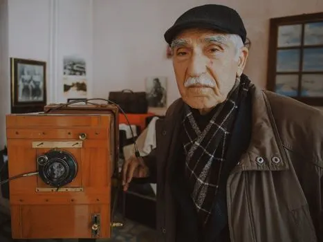 dated photographer — ретро