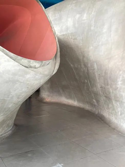 Concave — вогнутый