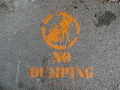 Dumping — сброс мусора