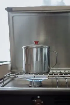 saucepans — Кастрюли