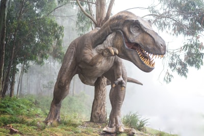 Dinosaur — динозавр