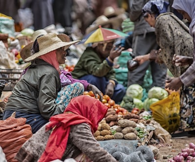 to penetrate a market — выйти на рынок