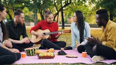sich zusammenlagern — скапливаться