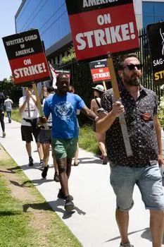 Walkout protest — Забастовка