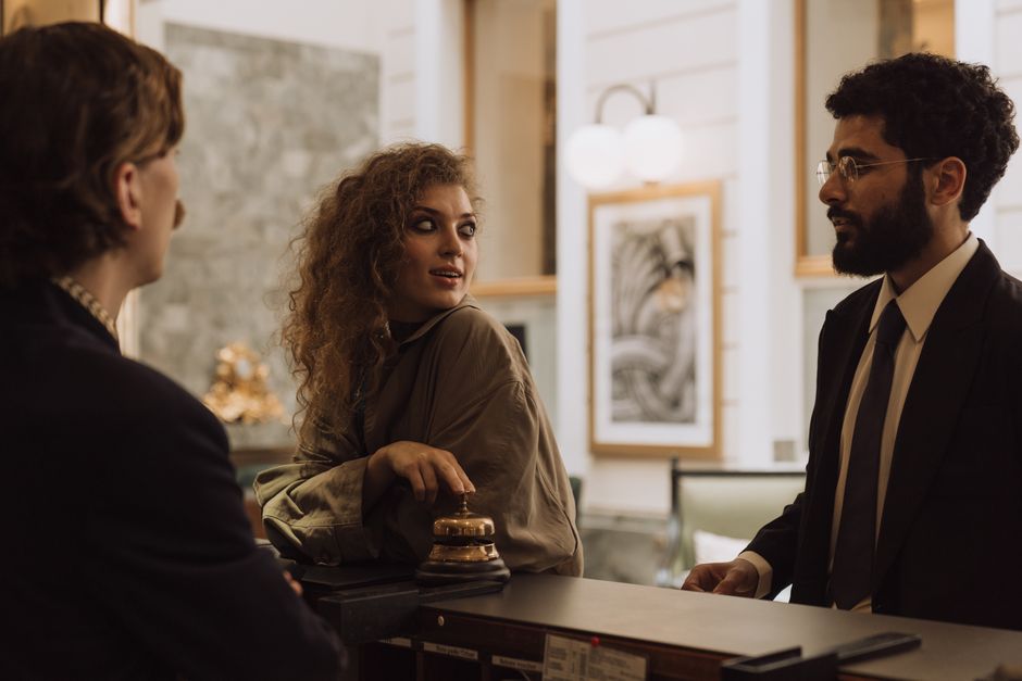 guest services — служба приёма гостей