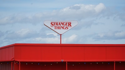 Étranger — иностранец