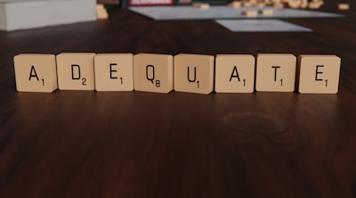 adéquat — подходящий