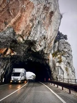 tunel — туннель