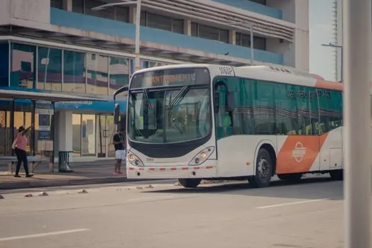 dell'autobus — автобусной