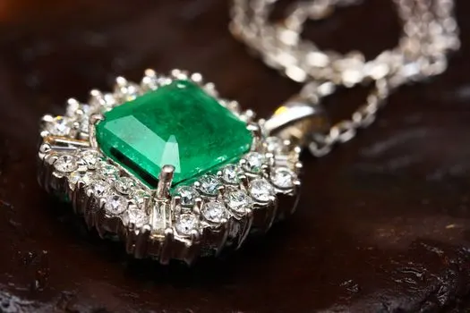 Emerald — Изумруд
