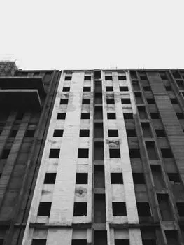 wurde gebaut — был построен