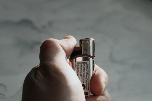 lighter — зажигалка