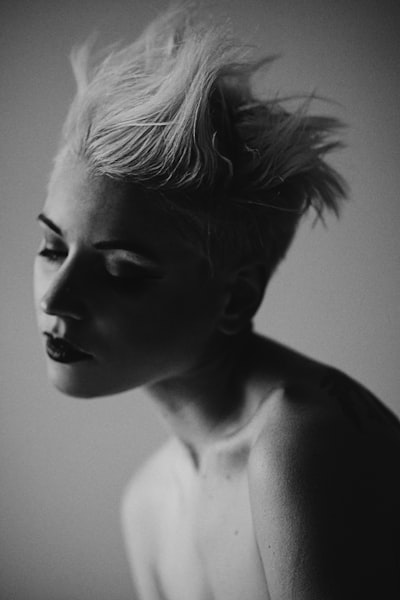 Spiky hair — торчащие волосы