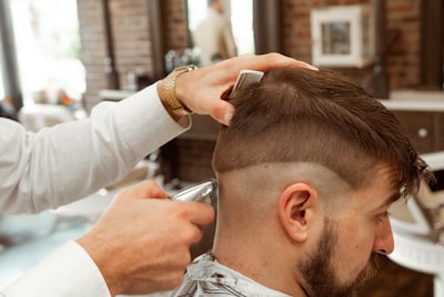 buzz cut — стрижка под машинку