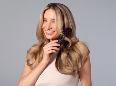 Sleek hair — гладкие блестящие волосы