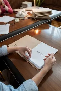 Affaires courantes — операции