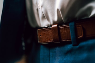 Hook on the belt — крючок на поясе