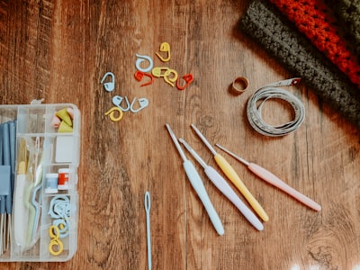 crochet hooks — крючки для вязания