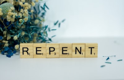 Repugnant — отвратительный