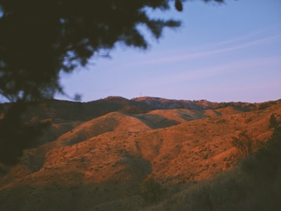 Foothills — предгорья