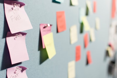Post it on — выложить на