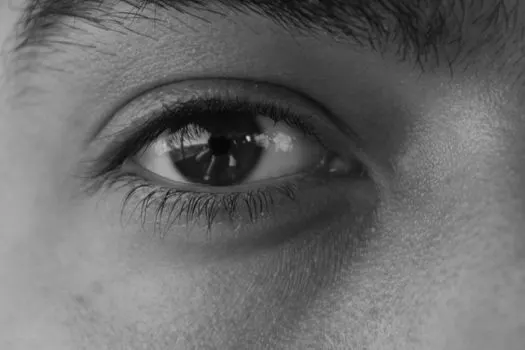 Piercing eyes — Пронзительные глаза