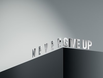 motivating — мотивирующий