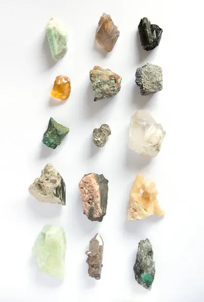 Stones — камни