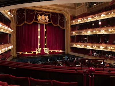 Opera — опера