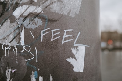 I feel bad — мне неловко