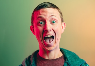 appealing personality — обаятельная личность