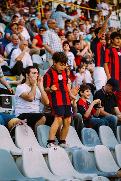 supporter — сторонник