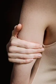 shoulders — плечи