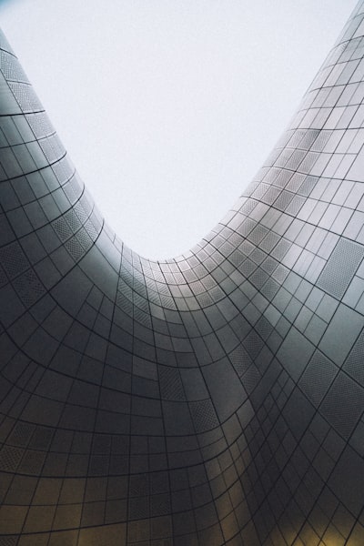 sleek — обтекаемый