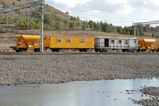 Freight train — Грузовой поезд