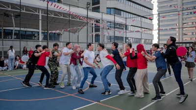 fun activity — весёлое занятие