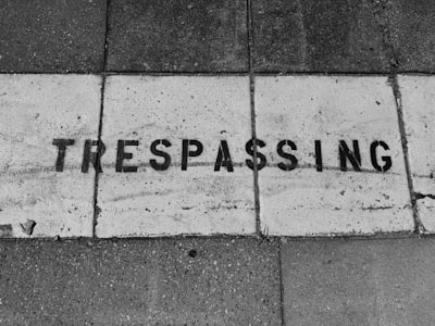 Trespassed — вторгся