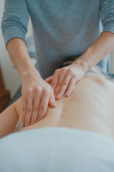 chiropractor — мануальный терапевт