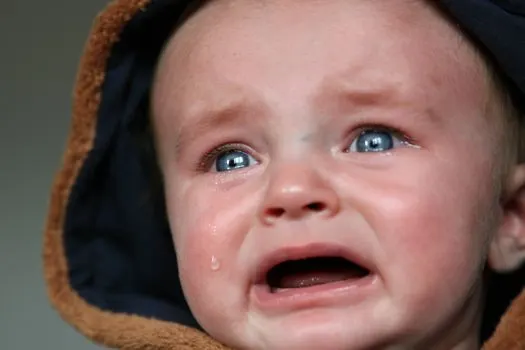 burst into tears — расплакался