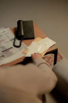 Čekam odgovor već dve nedelje — жду ответа уже две недели