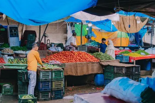 local — местный
