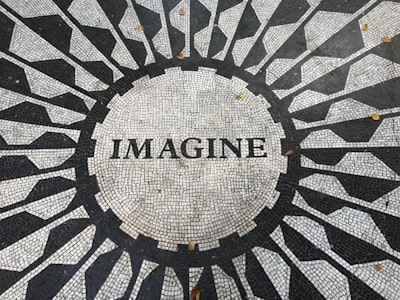 imagine — воображать