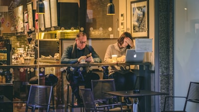 Interest people — заинтересовать людей