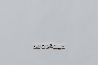senile — дряхлый