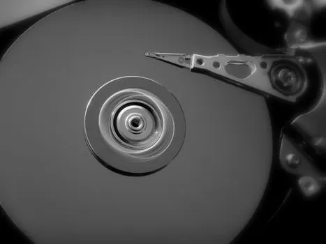 spintronic — спинтронный
