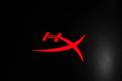 hyper — перевозбуждённый